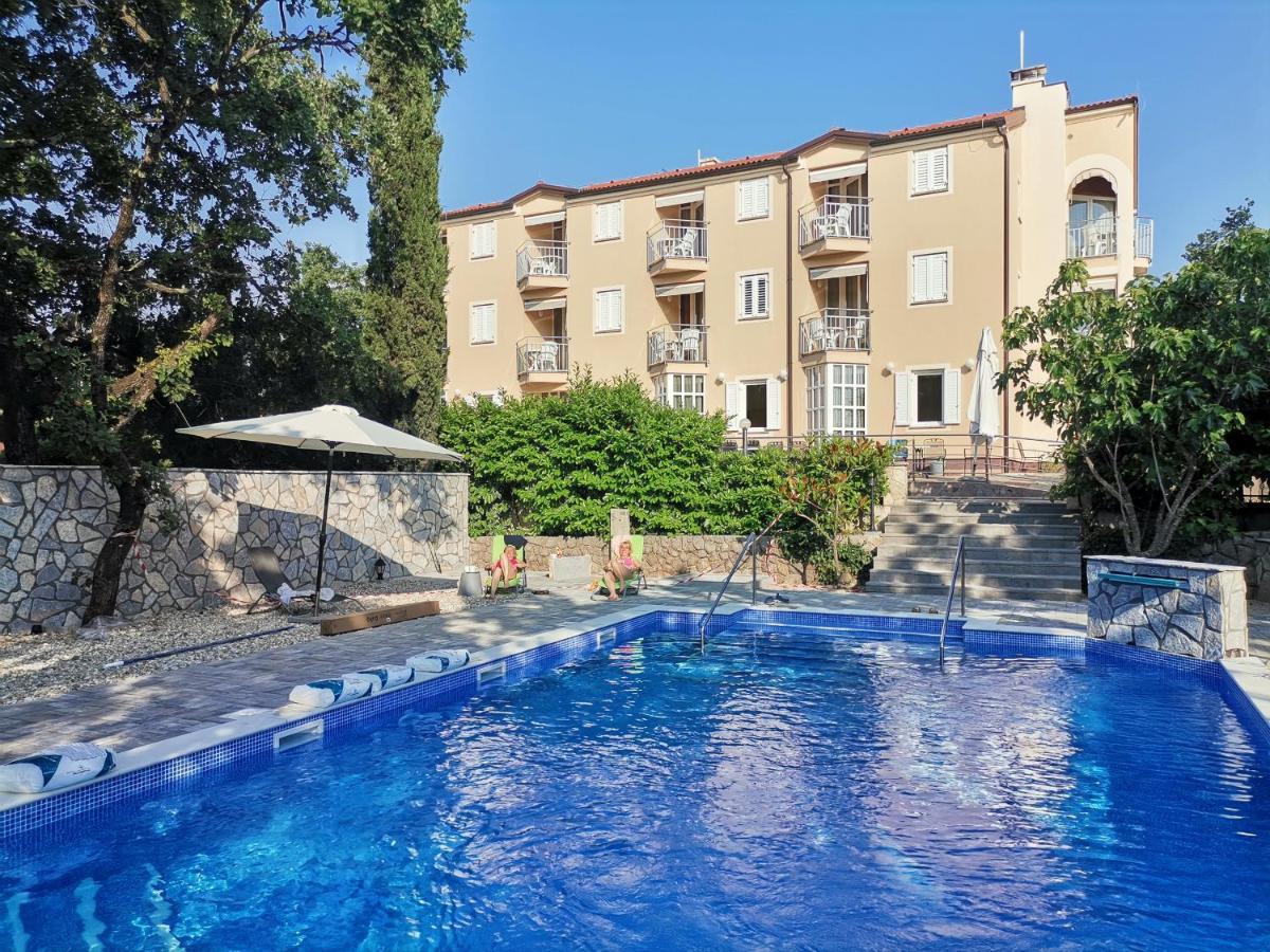 B&B Pansion Vago Malinska Exterior photo